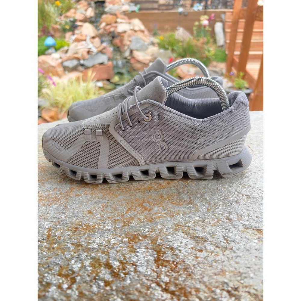 On Cloud 5 Mens Grey Running Shoes 59.98025 US 8 EU 41 UK 7.5